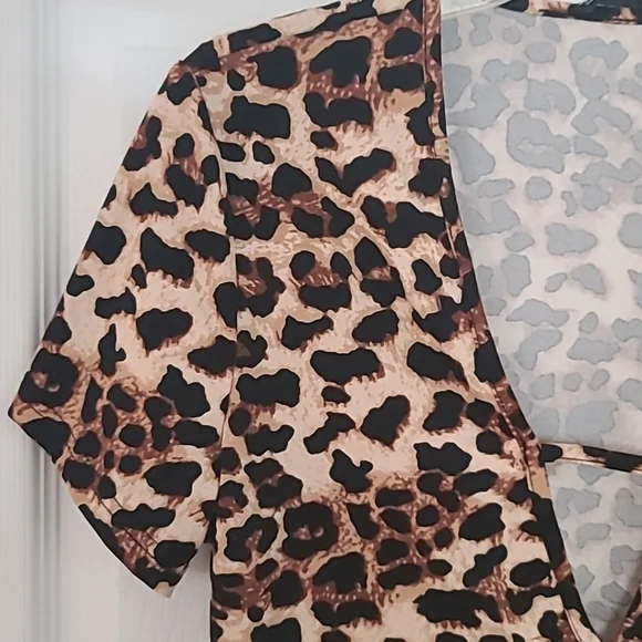Animal Print Bodysuit Top Leopard Print Brown Black Stretch like New Size 0XL - Picture 2 of 14